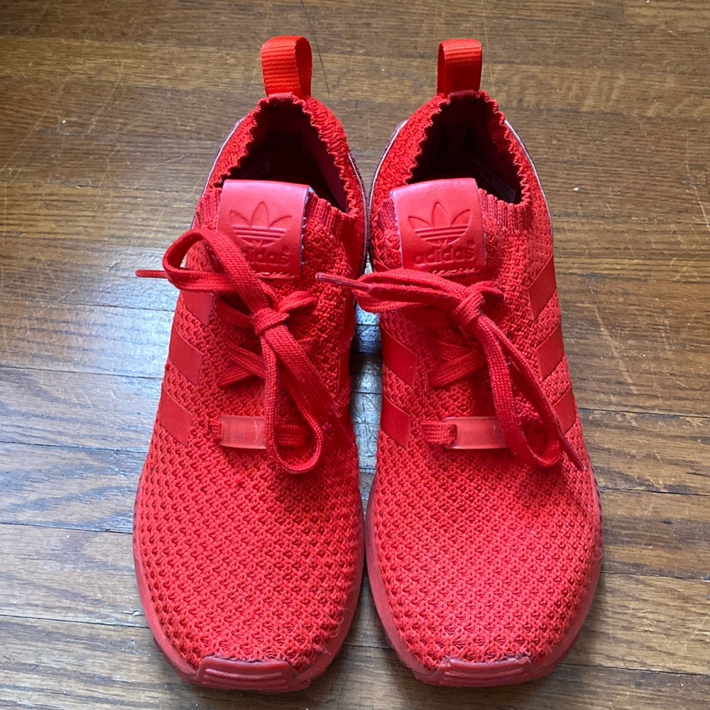 Men’s size 6 Adidas ZX Flux. Good used condition
